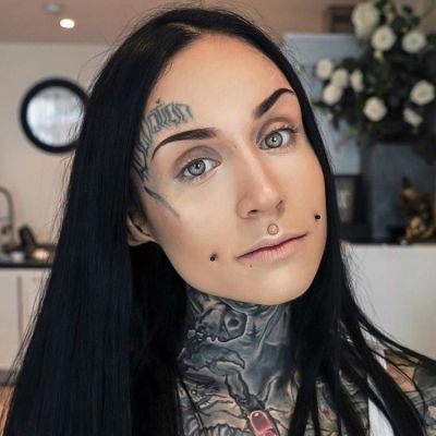 Monami Frost