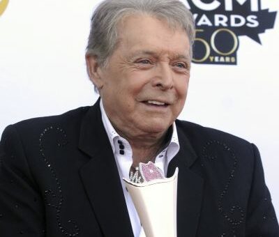  Mickey Gilley
