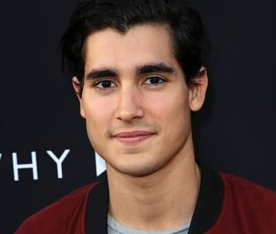 Henry Zaga