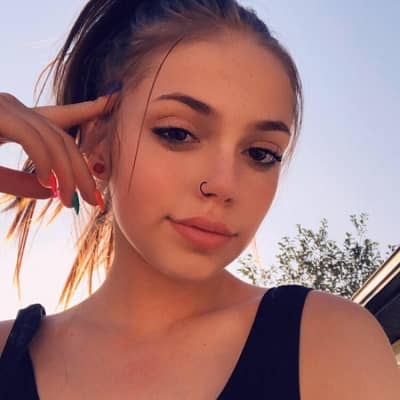 Kayley Tuff Wiki, Age, Bio, Height, Boyfriend, Career, and Salary