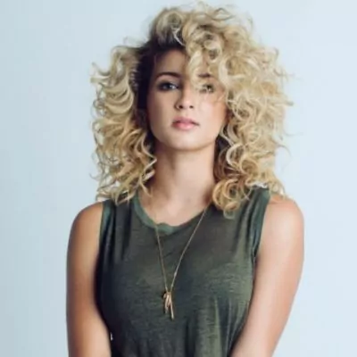 Tori Kelly