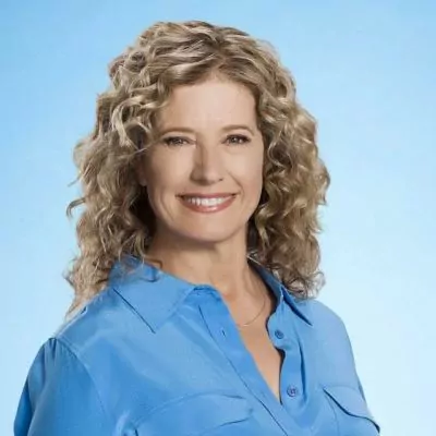 Nancy Travis