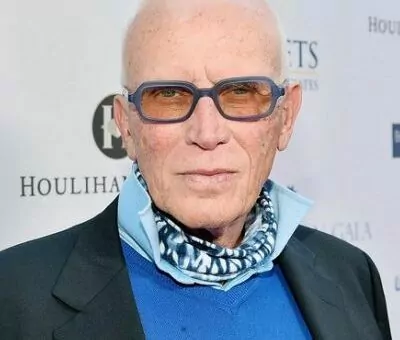 Peter Weller