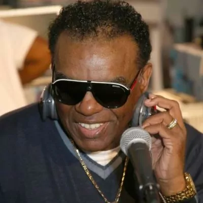  Ronald Isley