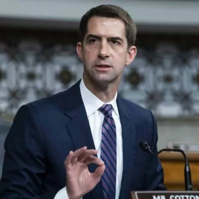  Tom Cotton 