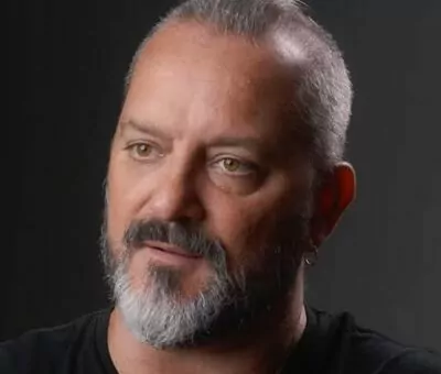  Chris Metzen