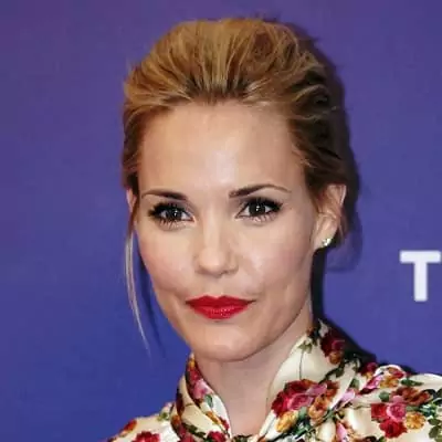 Leslie Bibb