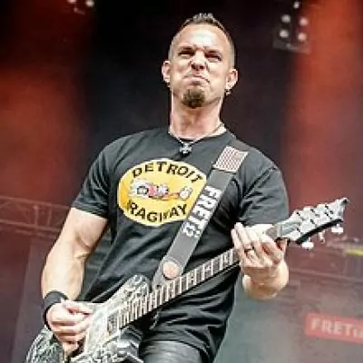  Mark Tremonti