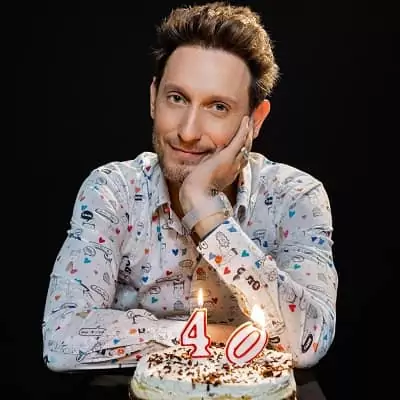 Lior Suchard