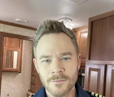 Aaron Ashmore