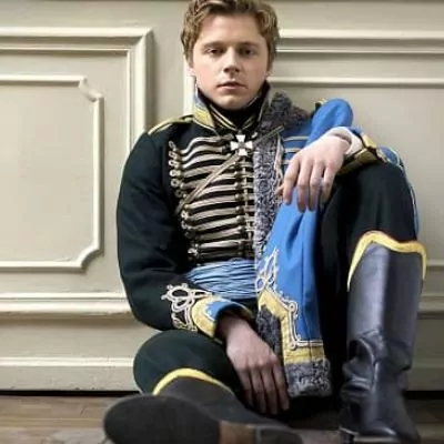 Jack Lowden